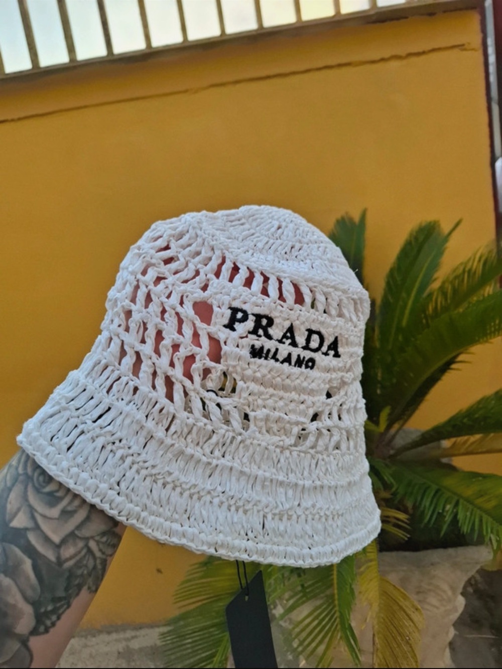 PRADA White RAFIA Bucket Hat - NWT - - Picture 5 of 7